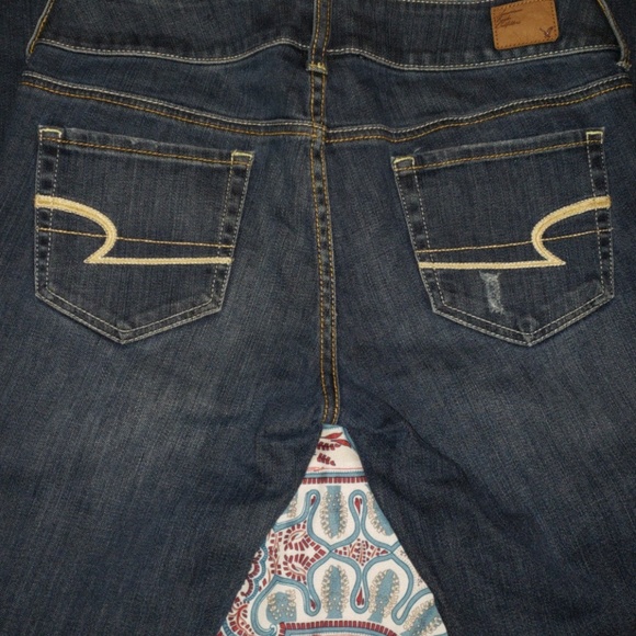 Like New AEO jeans! - Picture 2 of 5
